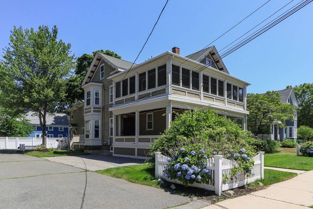 Melrose, MA 02176,33 Vine Street #2
