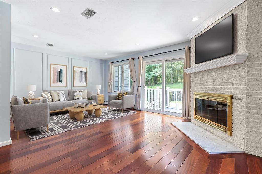 Canton, MA 02021,84 Walpole St #5D