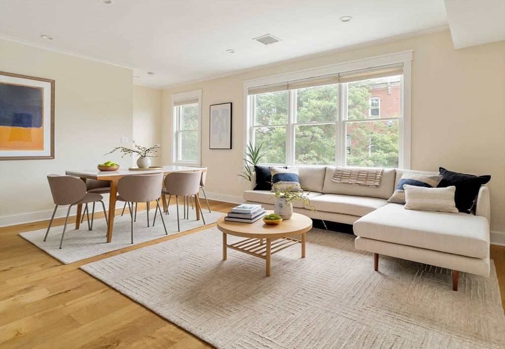 Cambridge, MA 02141,440 Cambridge Street #Upper