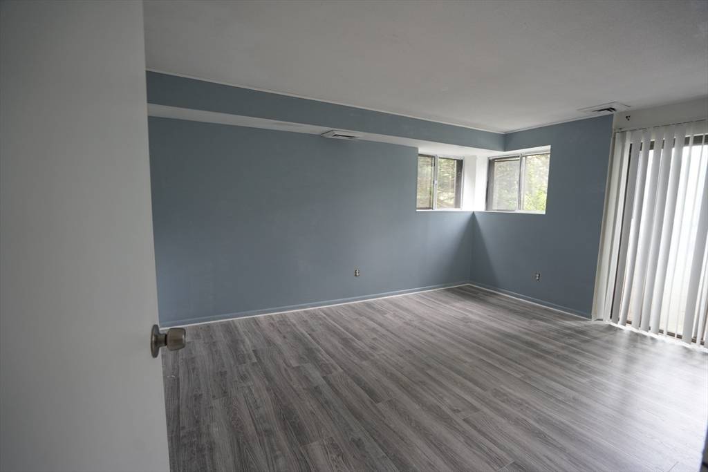 Lowell, MA 01854,1461 Pawtucket Blvd #3-1
