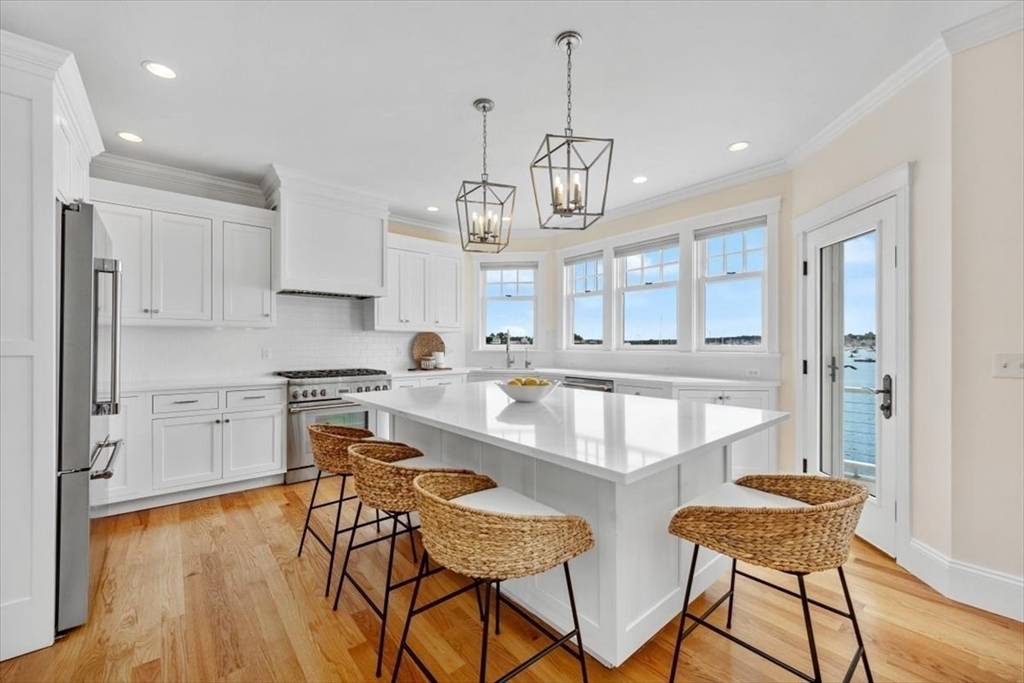 Scituate, MA 02066,86 Lighthouse Rd