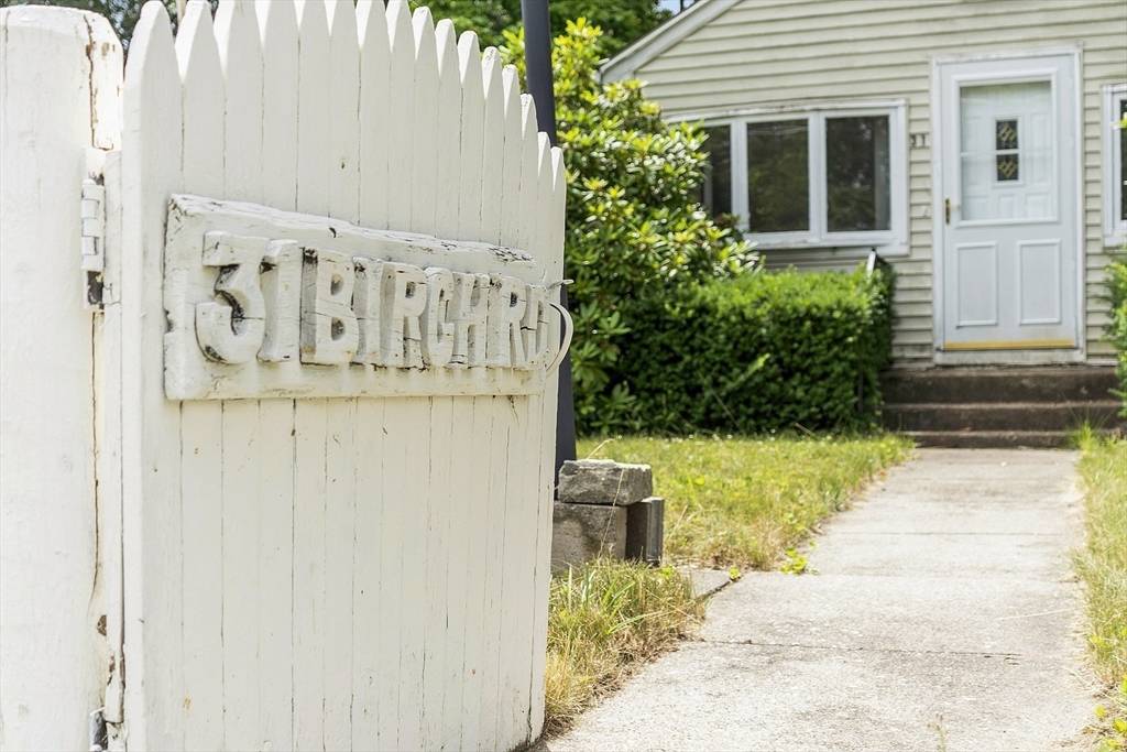 Westford, MA 01886,31 Birch Road
