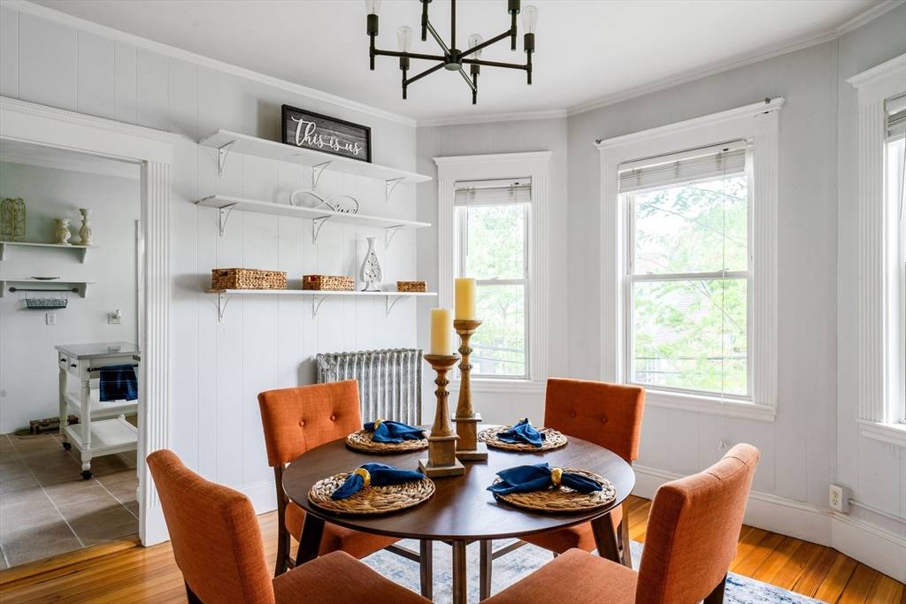 Arlington, MA 02476,1049 -1051 Massachusetts Avenue #3