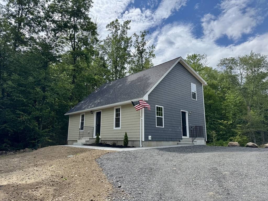 Petersham, MA 01366,27 Popple Camp Rd
