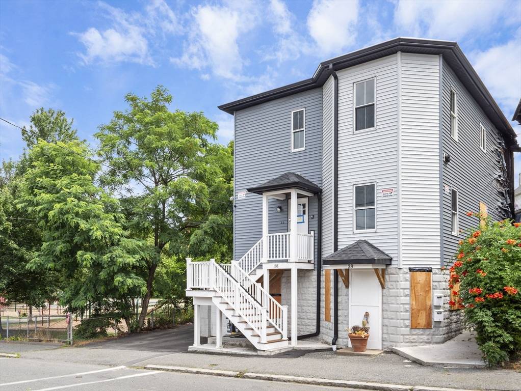 Peabody, MA 01960,38 Pierpont St