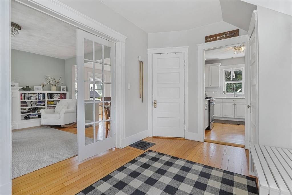 Melrose, MA 02176,43 Meridian St