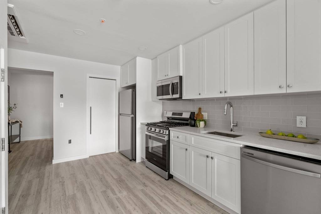 Boston, MA 02131,602 Canterbury #1