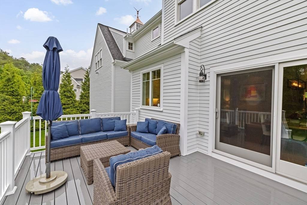 Marshfield, MA 02050,1 Cottage Lane