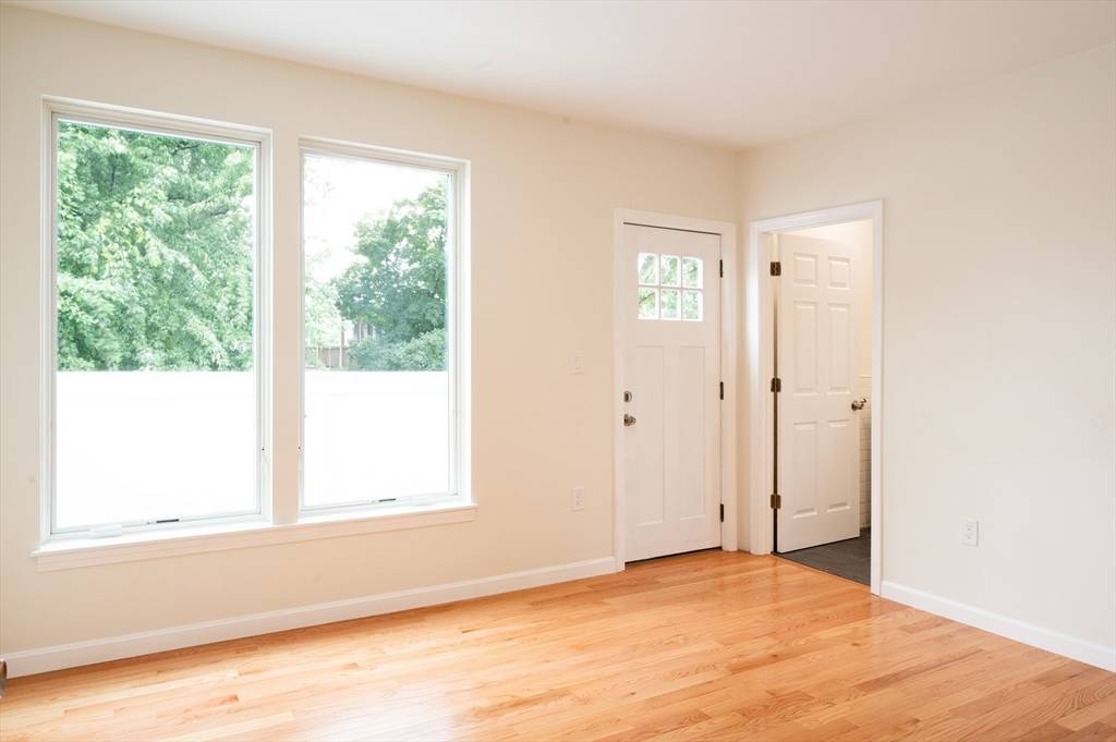 Boston, MA 02134,171 Everett St #2