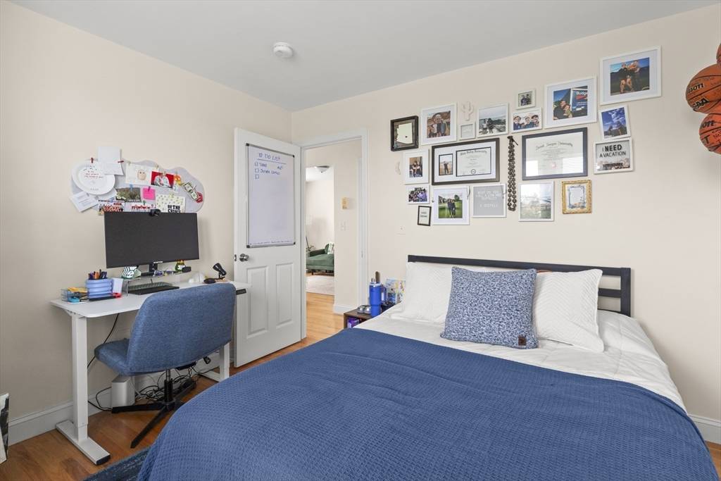 Medford, MA 02155,220 Middlesex Ave #5