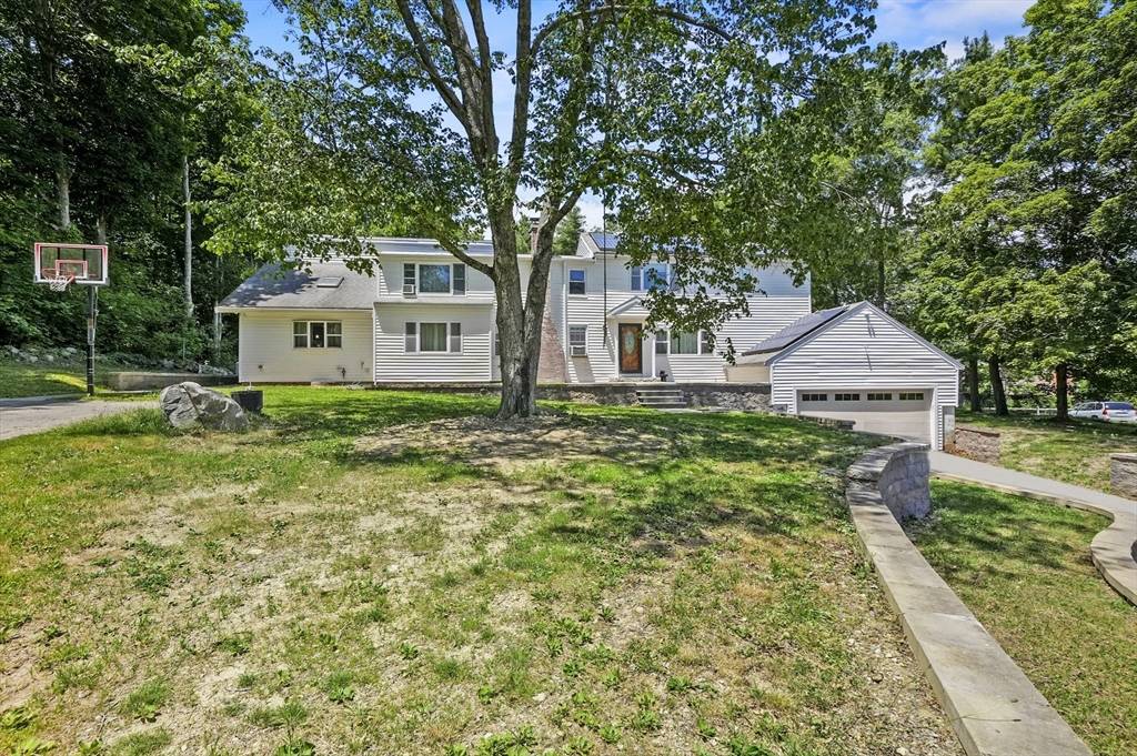 Topsfield, MA 01983,3 Antoria Way
