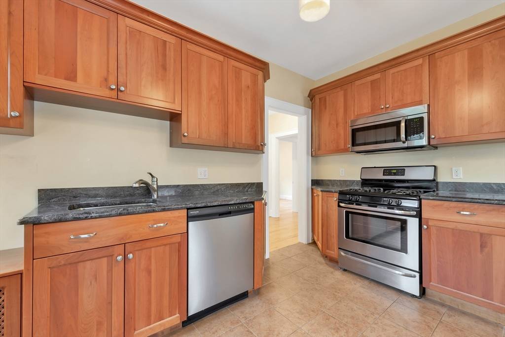 Newton, MA 02459,577 Commonwealth Ave #1