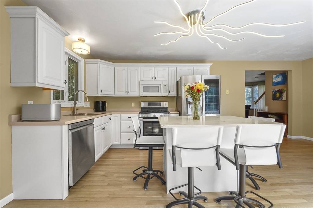 Framingham, MA 01701,14 Victoria Garden #B