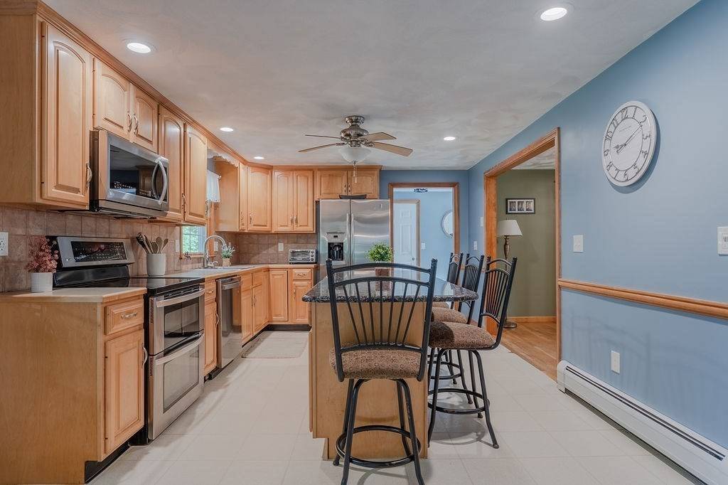 Attleboro, MA 02703,36 Winterberry Lane
