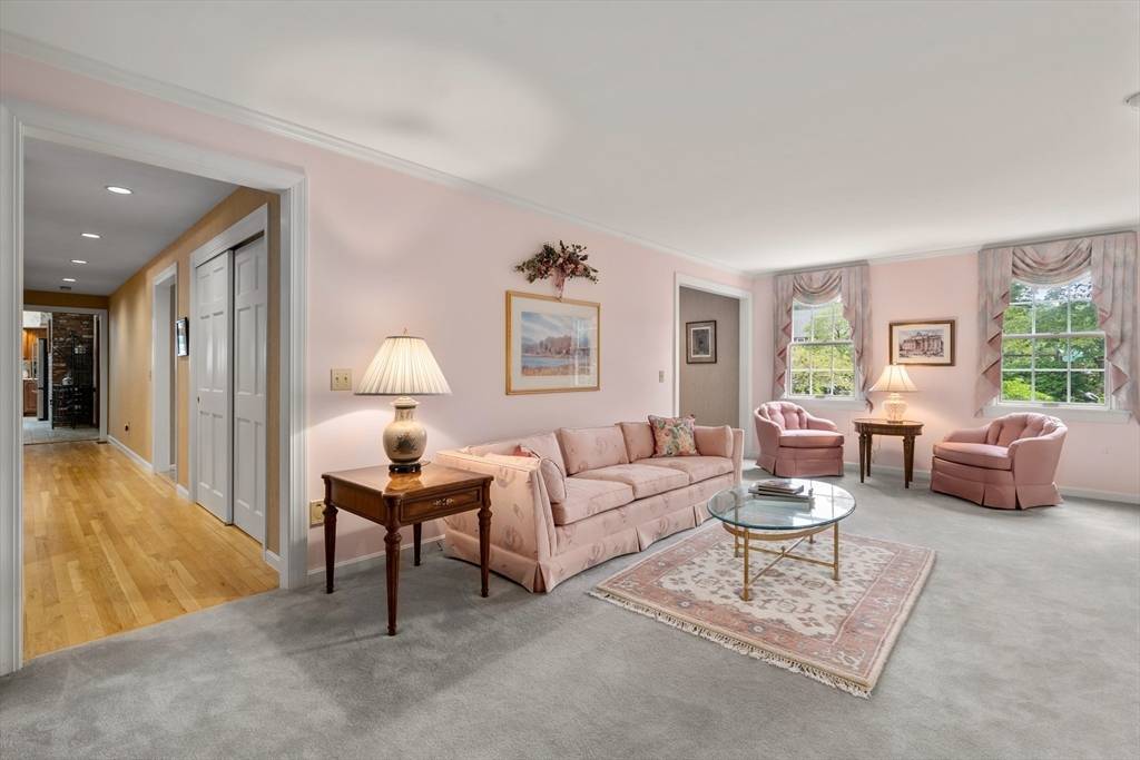 Sudbury, MA 01776,65 Fox Run Rd