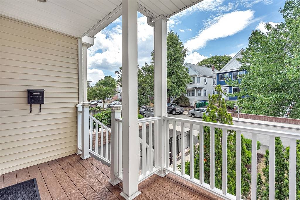Medford, MA 02155,99 4th St #1