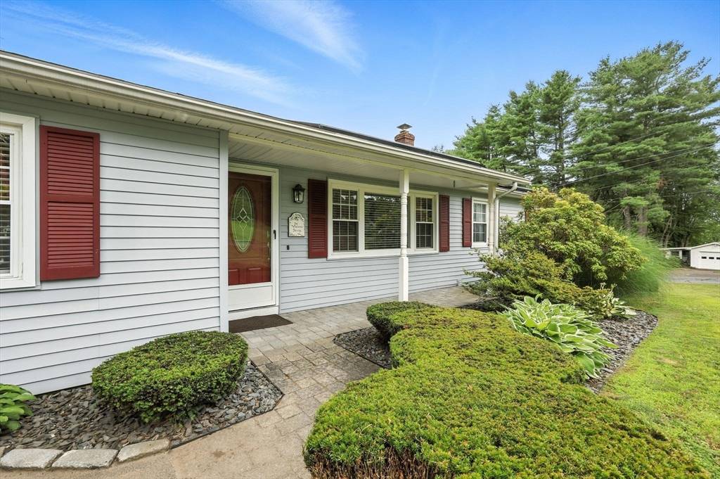 Granby, MA 01033,12 Pleasant St