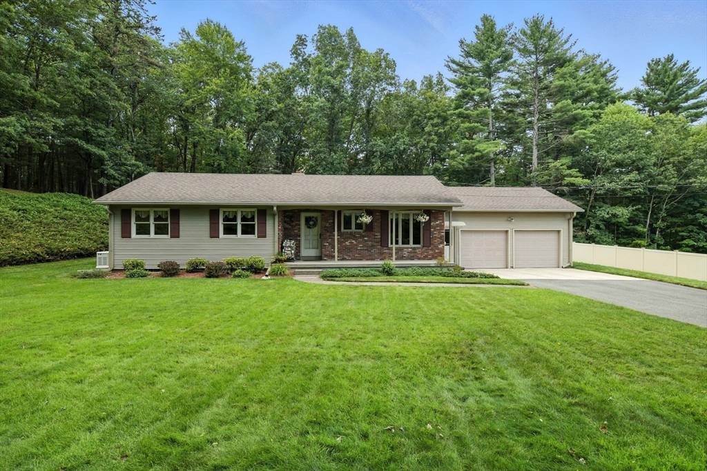 Westfield, MA 01085,622 E Mountain Road