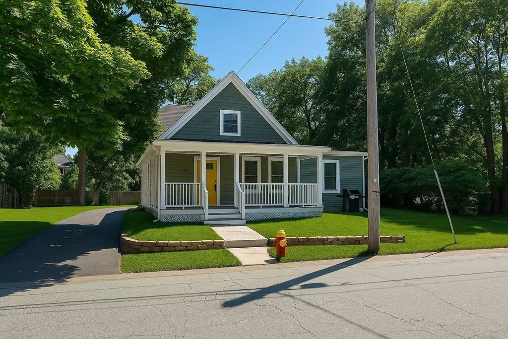 Whitman, MA 02382,32 Legion Pkwy