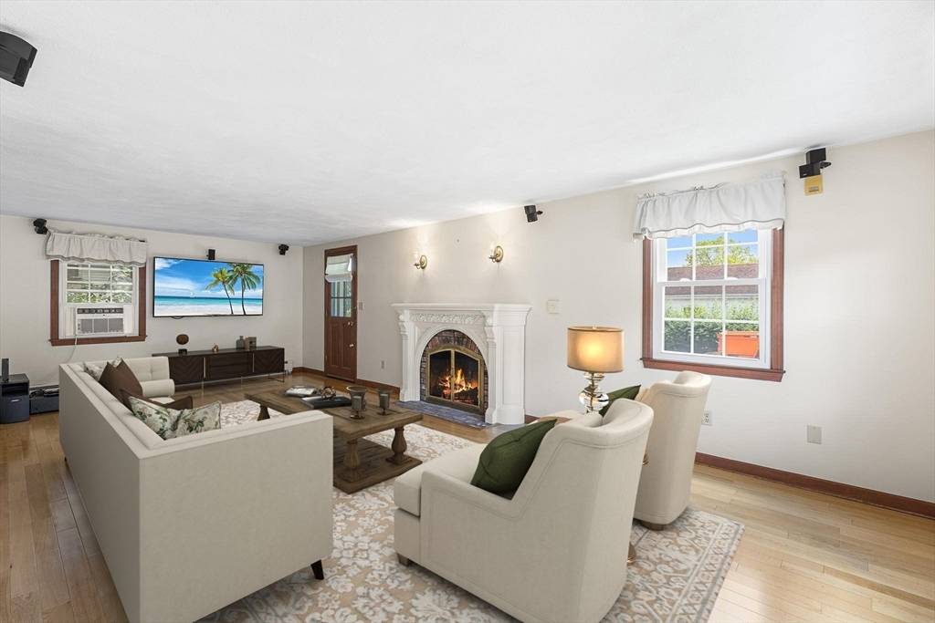 Lynnfield, MA 01940,67 Brook Drive
