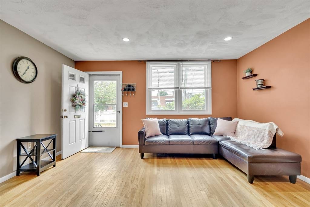 Boston, MA 02132,5267 Washington St #5267