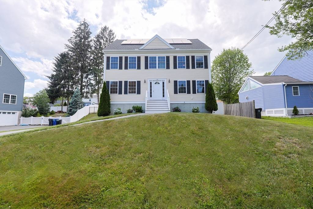 Haverhill, MA 01832,136 Pilgrim Rd