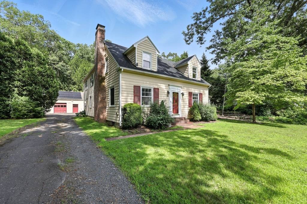 Southwick, MA 01077,24 Congamond Rd