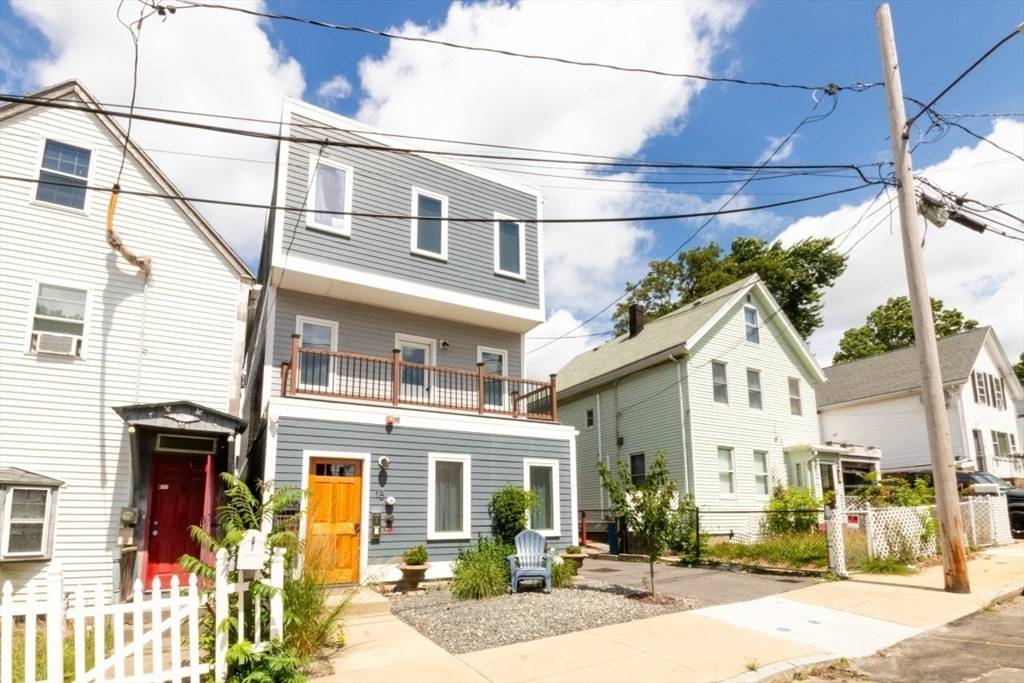 Boston, MA 02128,15 Swift Terrace #1
