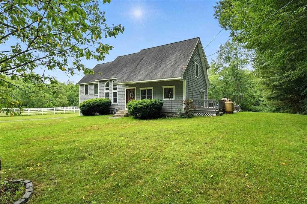 Hampden, MA 01036,12 Rose Cir