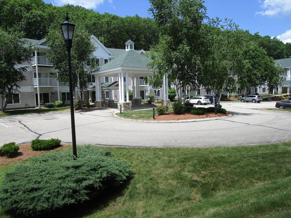 Manchester, NH 03104,265 Edward J Roy Dr #101