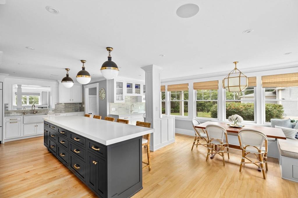 Hingham, MA 02043,21 Middle St
