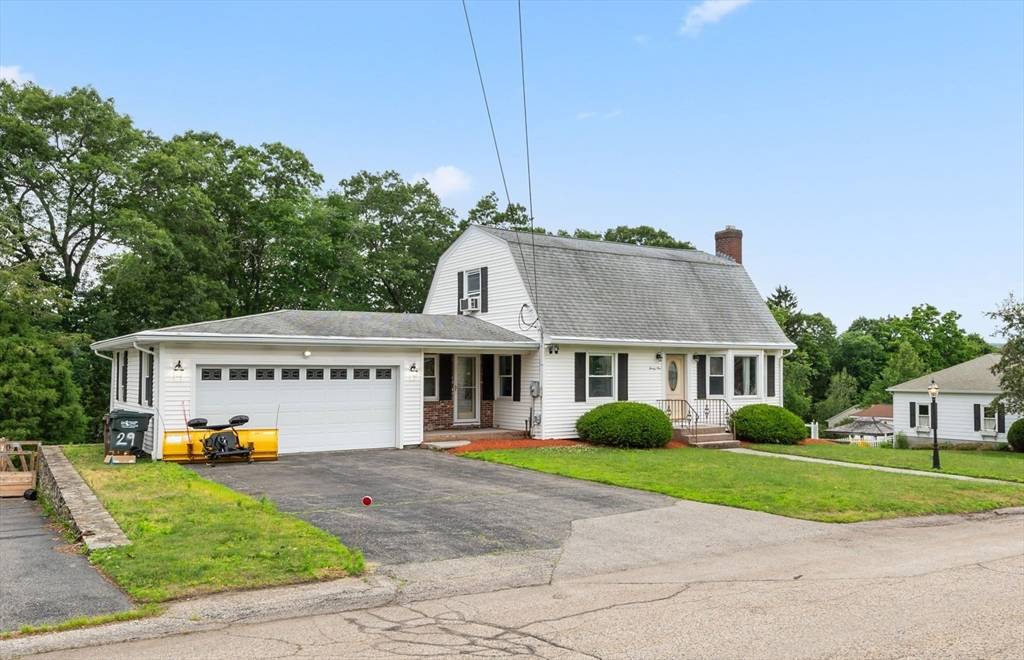 Auburn, MA 01501,29 Carroll St