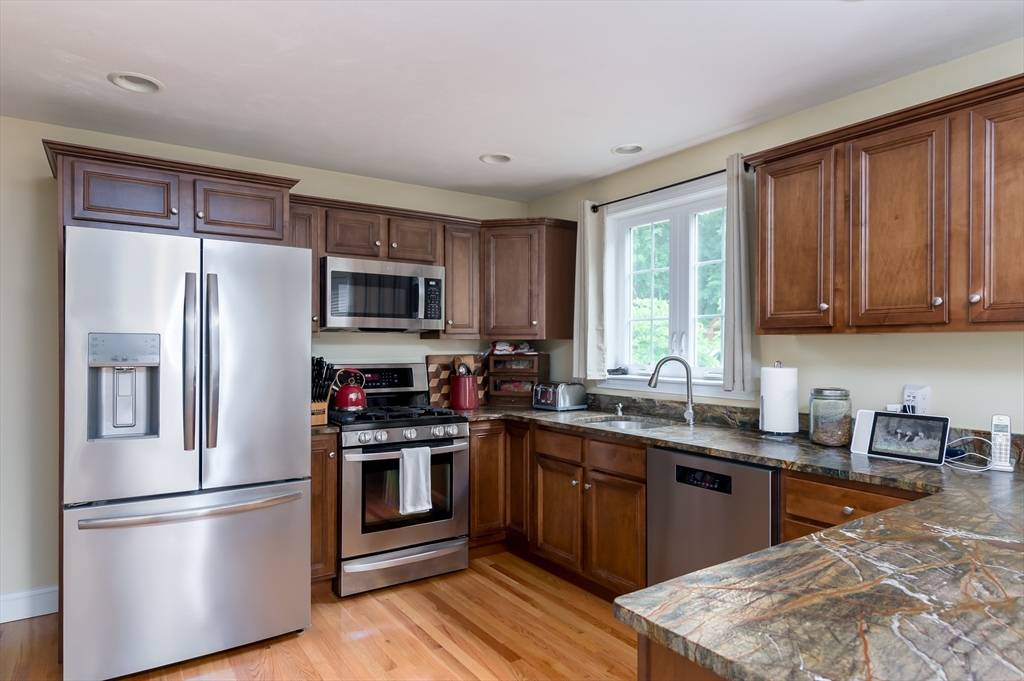 Holden, MA 01520,12 Snowberry Lane