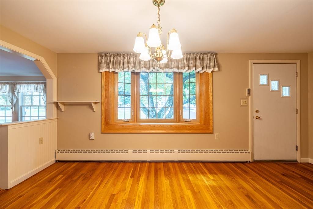 Tewksbury, MA 01876,5 Oakland Ave