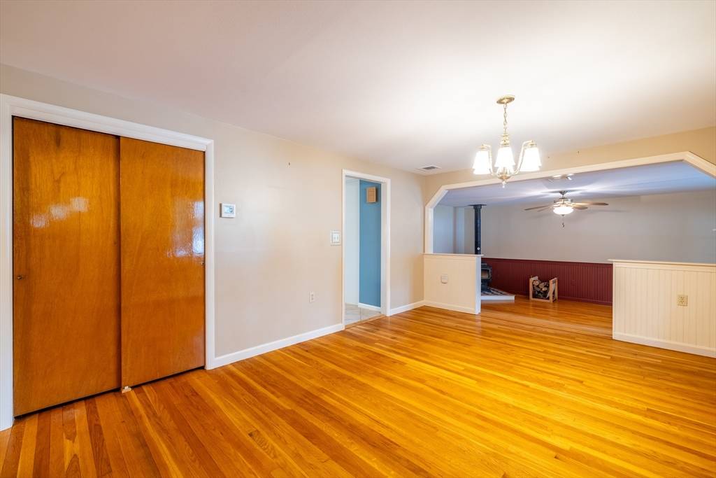 Tewksbury, MA 01876,5 Oakland Ave