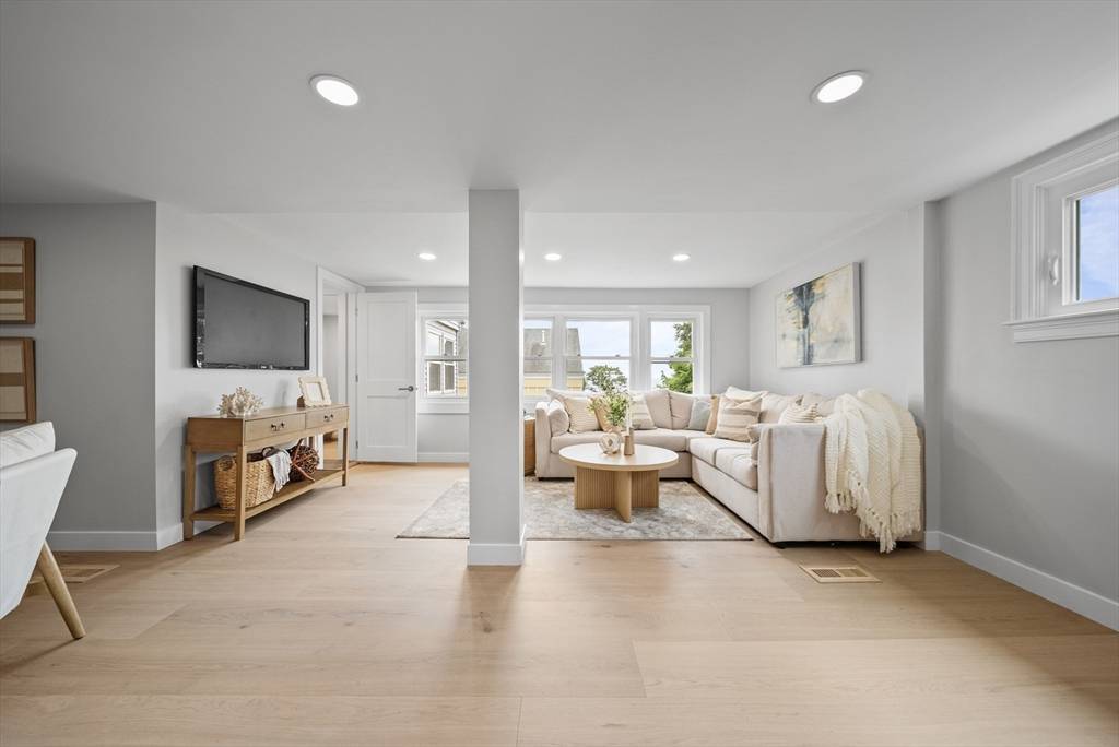 Nahant, MA 01908,58 Breezy Hill Terrace