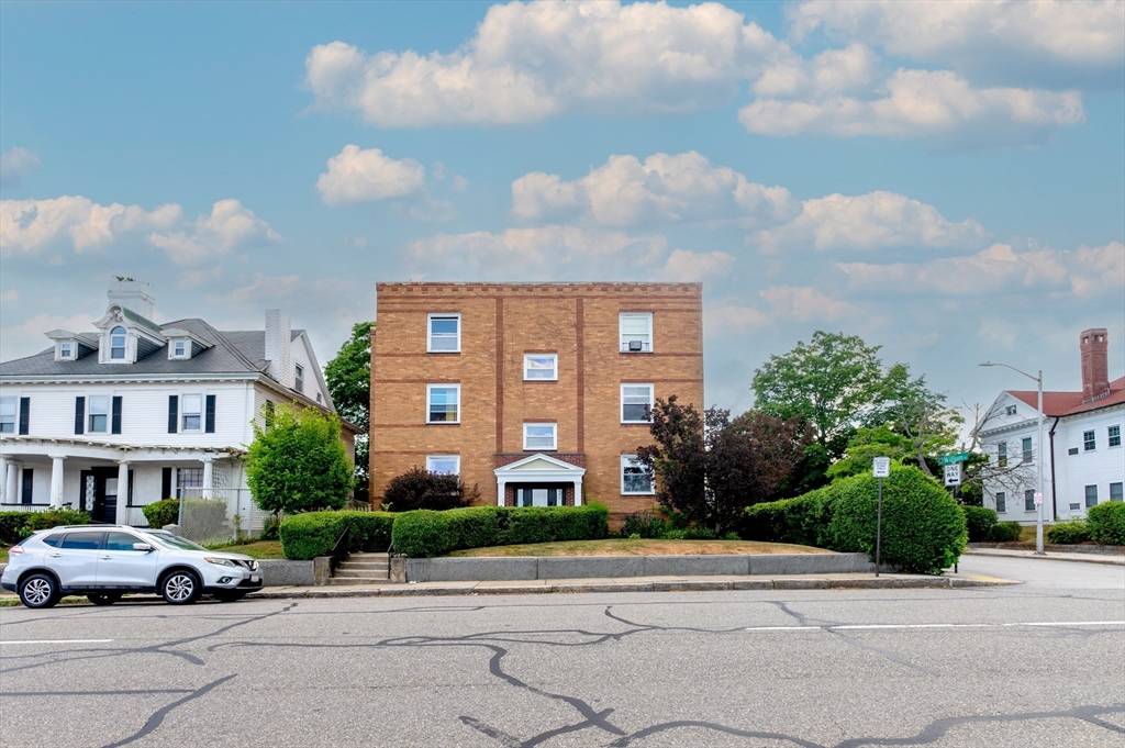 Worcester, MA 01609,31 Chestnut St #4