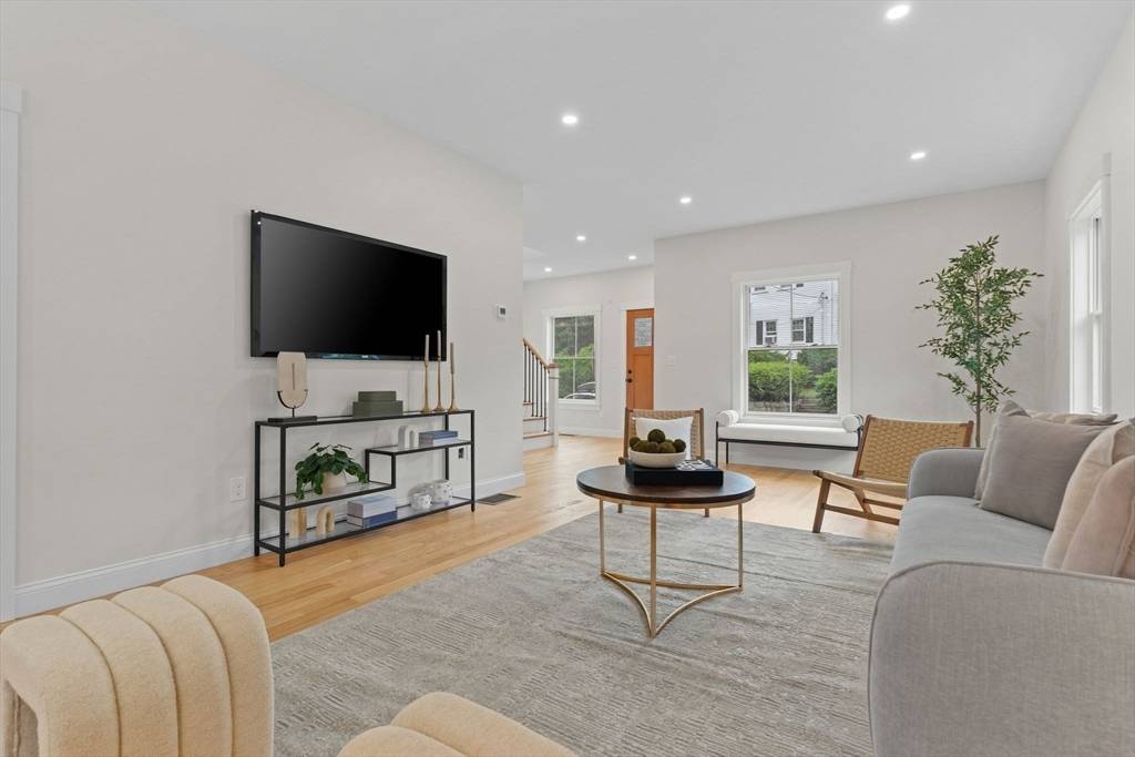 Medfield, MA 02052,34 Frairy St.