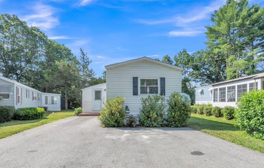 Sturbridge, MA 01566,43 Park Ave
