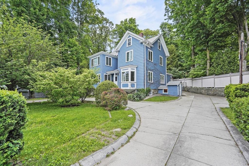 Newton, MA 02459,20 Willow Street #1
