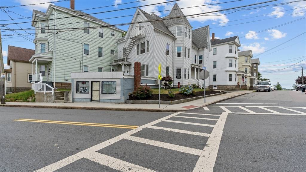 Fall River, MA 02721,835-837 Stafford Rd