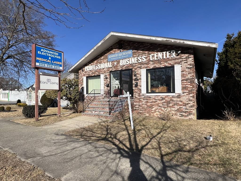 New Bedford, MA 02745,862 Ashley Blvd #6 & 7