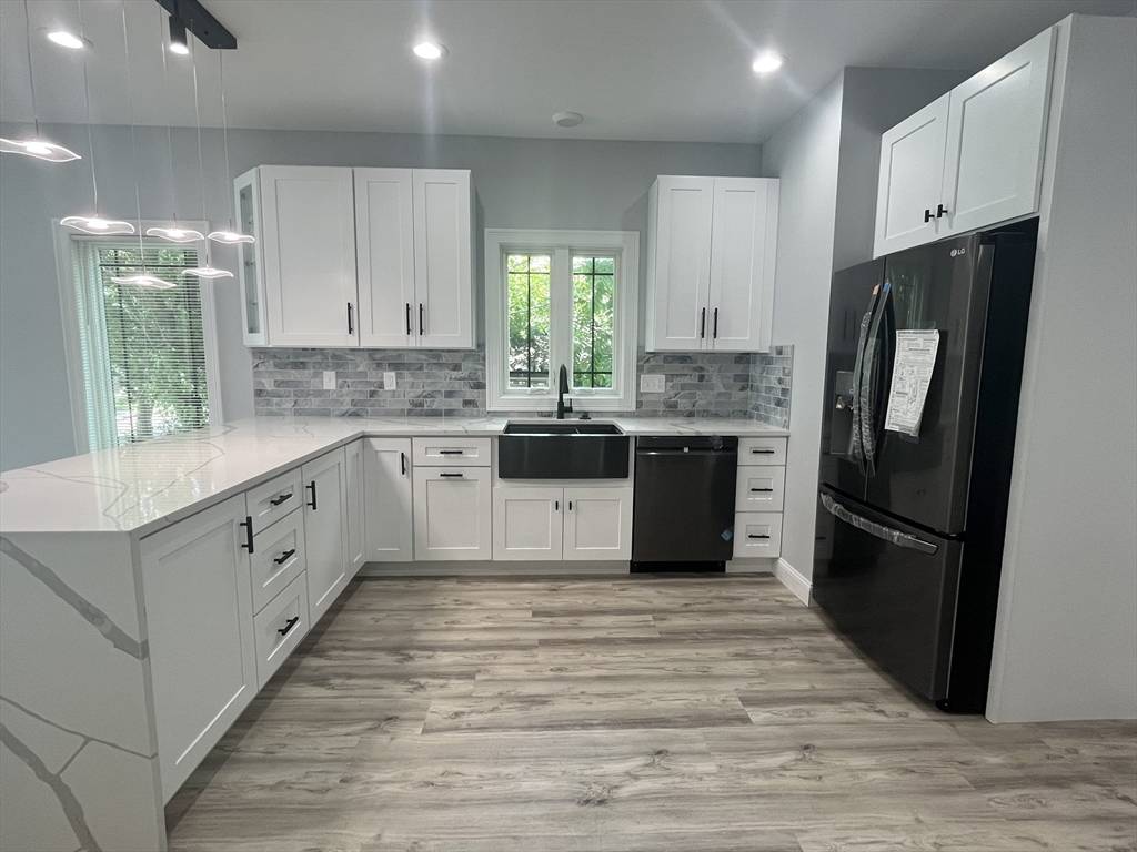 West Springfield, MA 01089,11-13 Barnard St #11