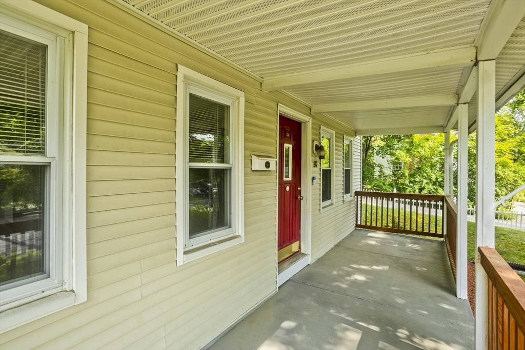 Monson, MA 01057,39 Bridge St