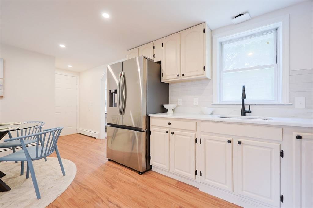 Webster, MA 01570,25 Overlook Ave