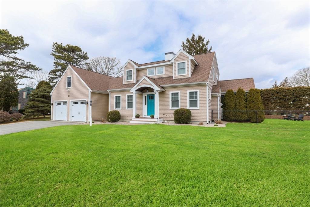 Falmouth, MA 02536,31 Seatucket Rd