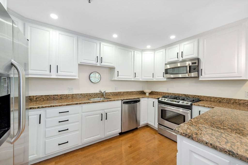 Concord, MA 01742,95 Conant Street #404