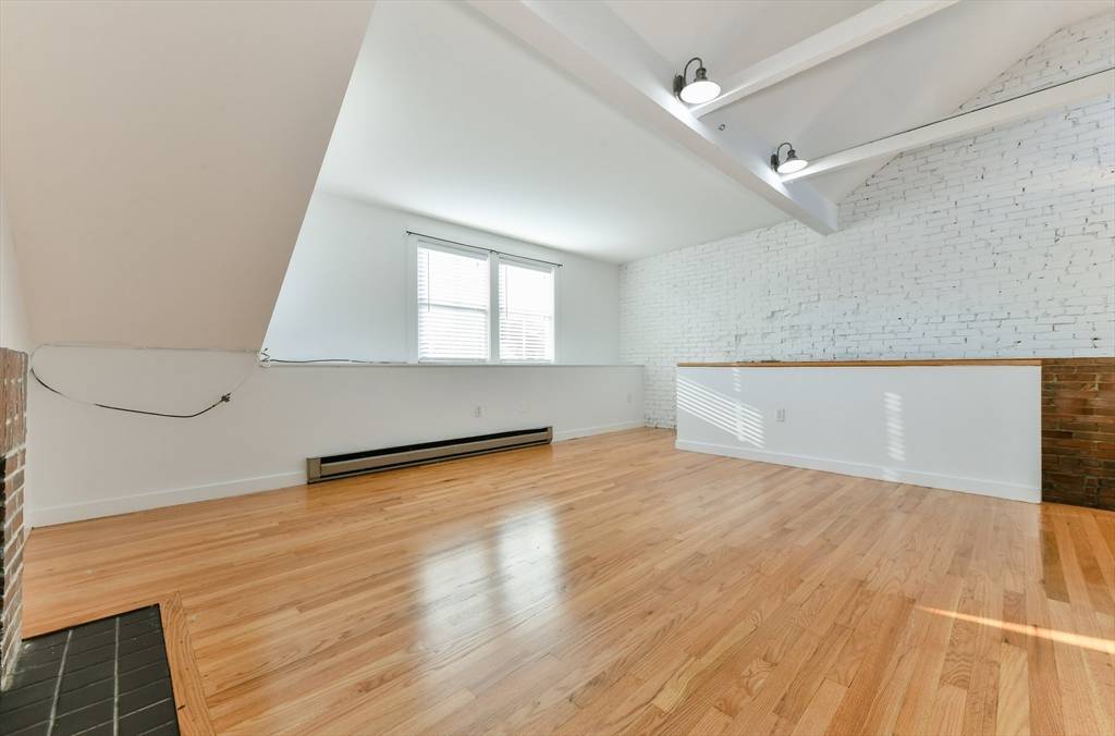 Boston, MA 02118,99 W. Springfield St #4