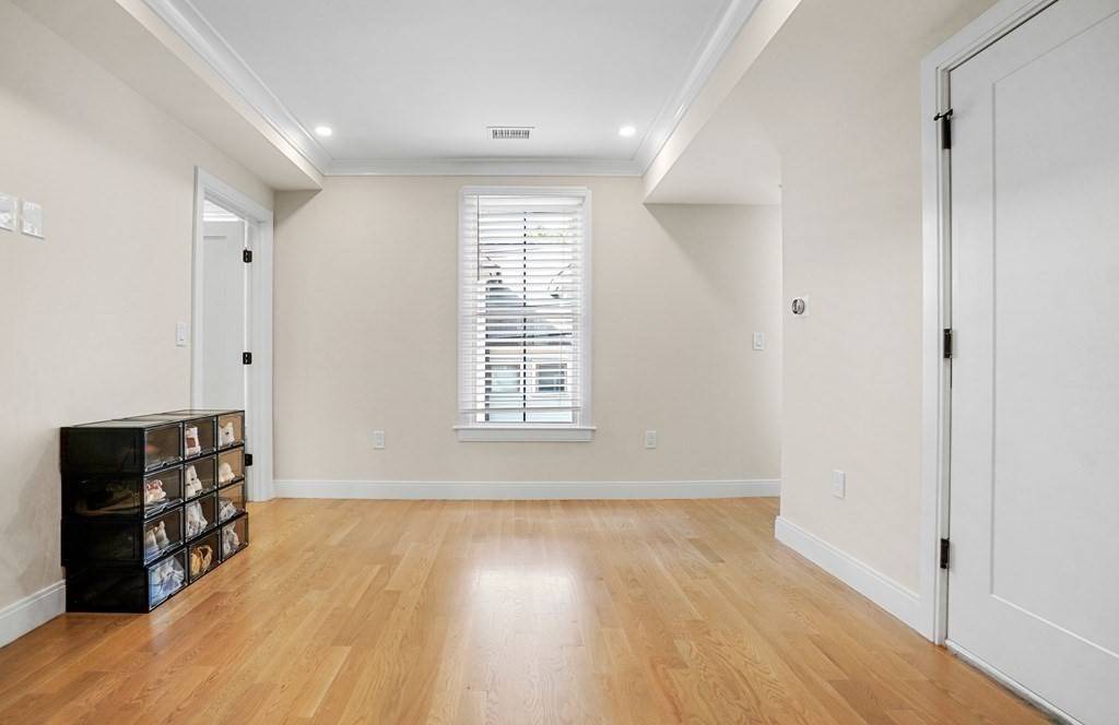 Boston, MA 02134,32 Blaine Street #3
