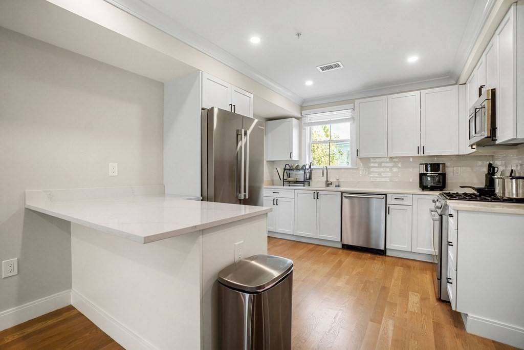 Boston, MA 02134,32 Blaine Street #3